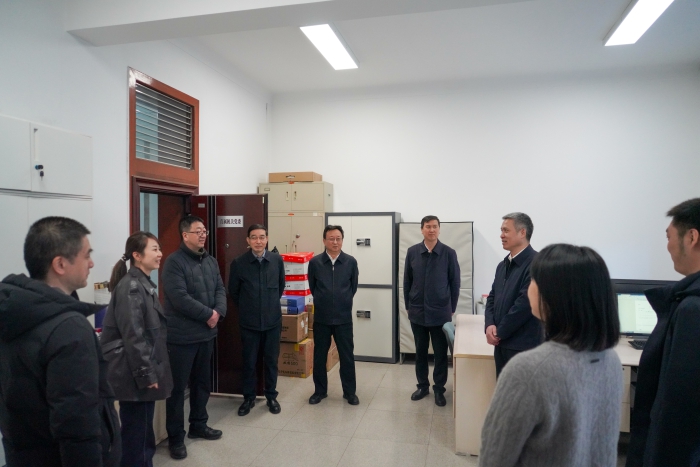 图4.jpg